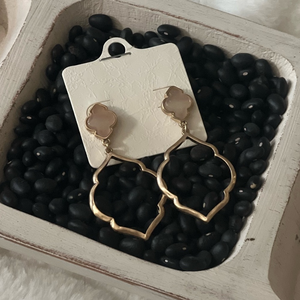 Pink Jade Arabian Nights Goldtone Earring